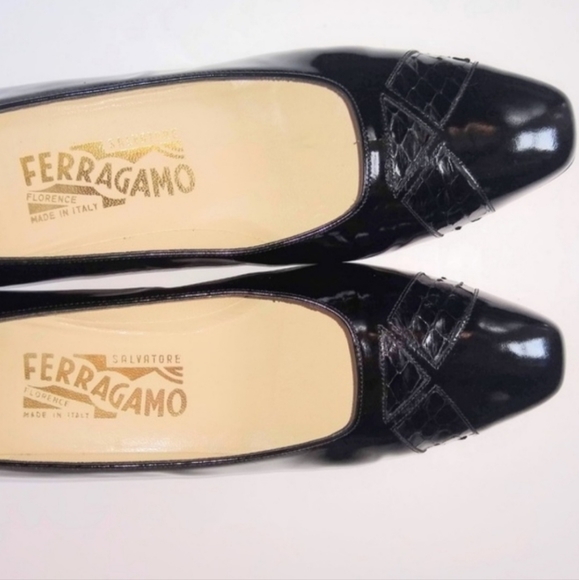 Salvatore Ferragamo Black Patent Leather Pumps 7 B - Picture 4 of 8